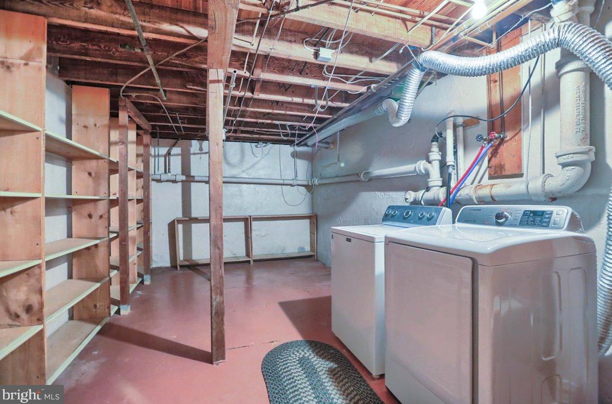 421 Chestnut St, Lebanon PA 17042-3205 exterior