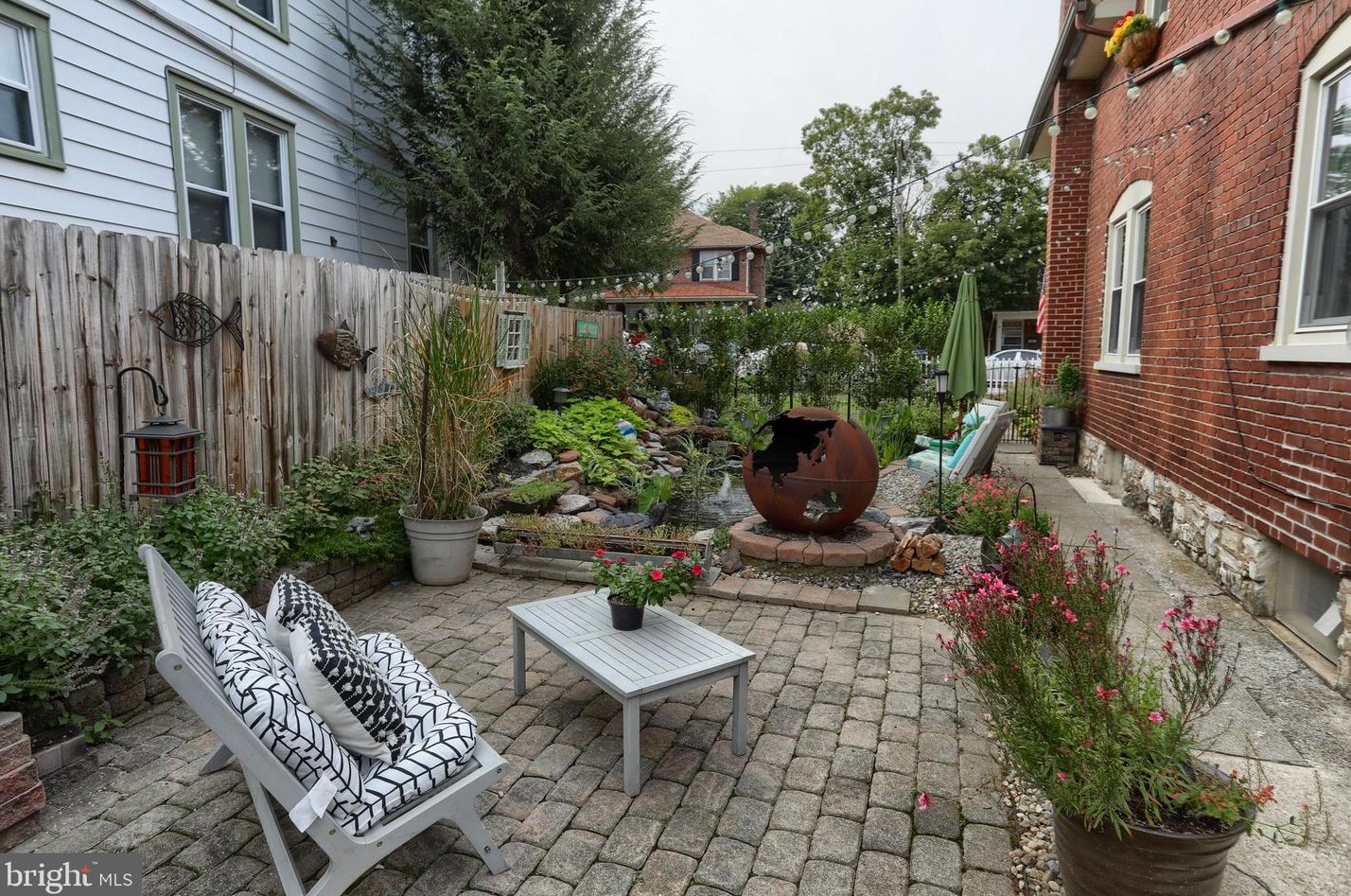 33 Locust St, Lebanon PA  17042-6366 exterior