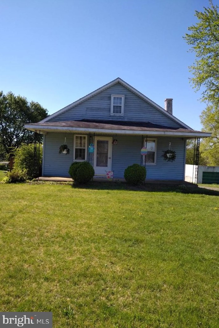 1466 Summer Hill Rd, Brommerstown PA  17922-9017 exterior