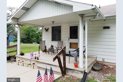 980 E Main Street - Photo 1