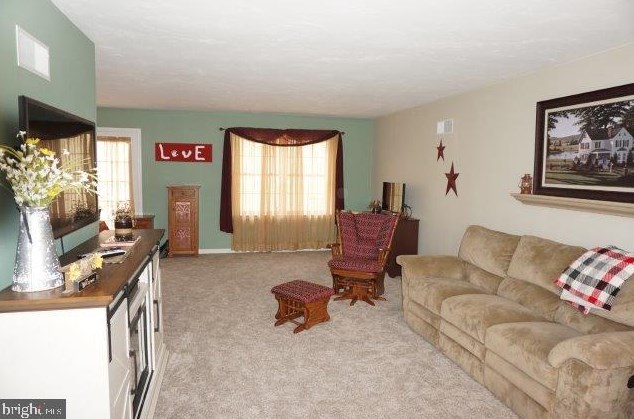 610 Carrie Dr, Yoe PA  17313-9254 exterior