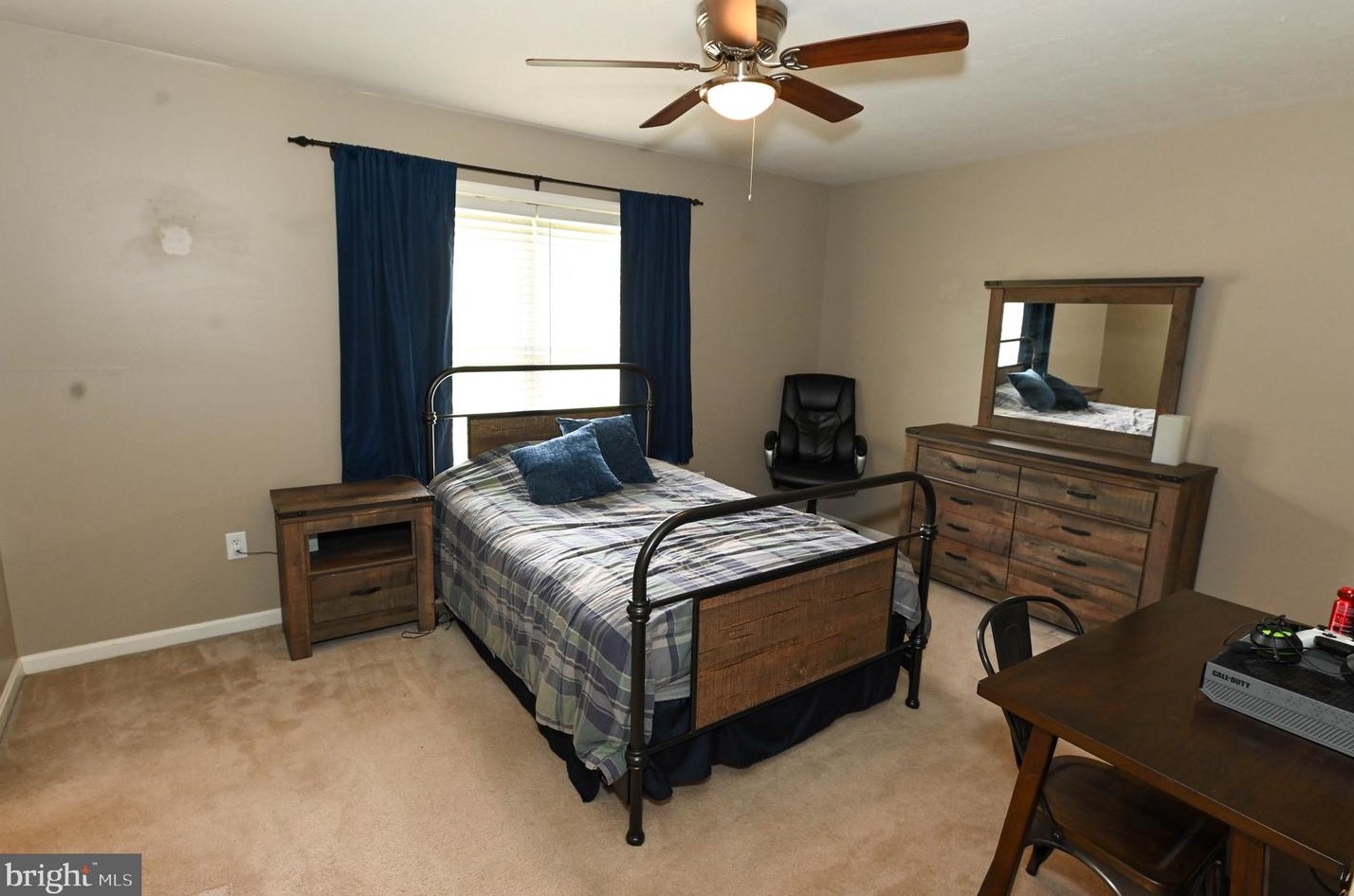 32 Valley Rd, Shrewsbury PA  17361-1116 exterior