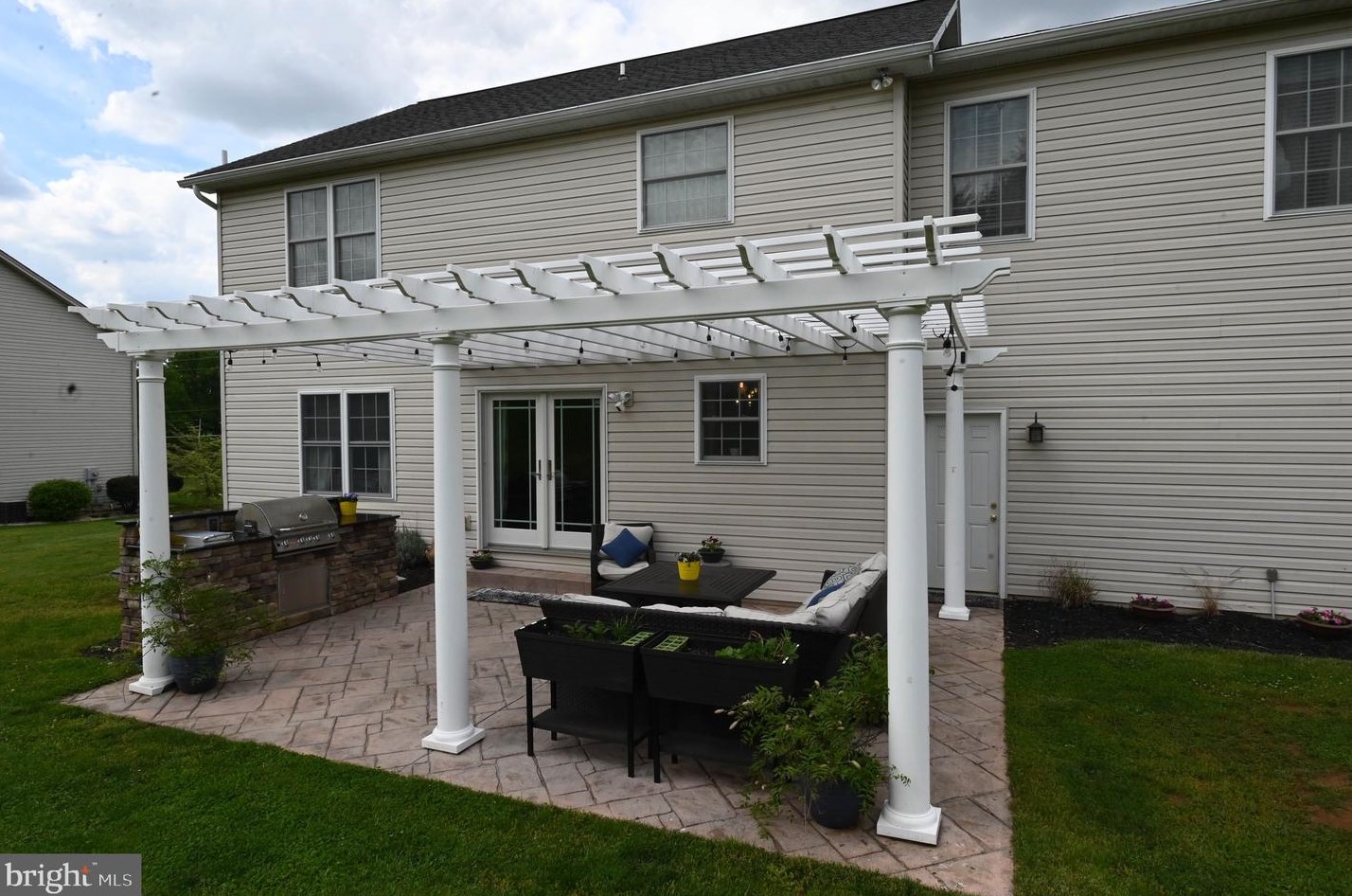 32 Valley Rd, Shrewsbury PA  17361-1116 exterior