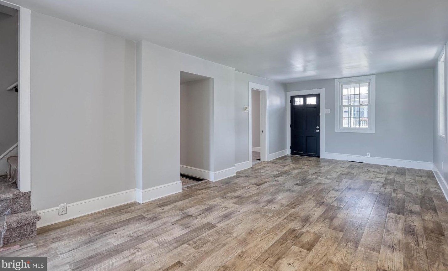 210 Cooper St, Strinestown PA  17345-1416 exterior