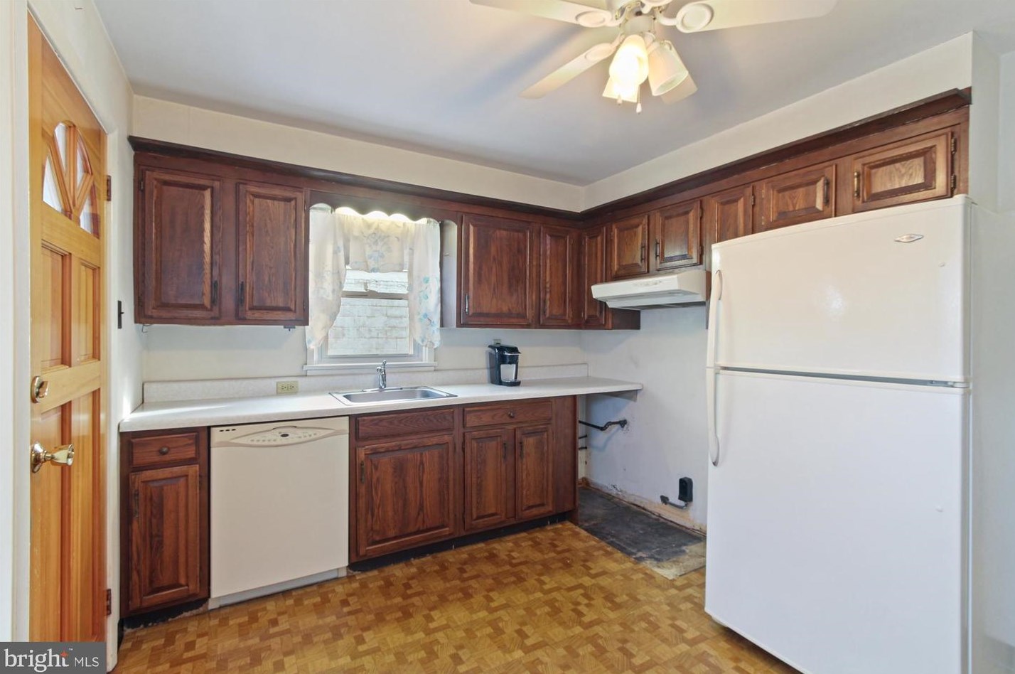 61 Franklin St, Yoe PA  17313-9569 exterior