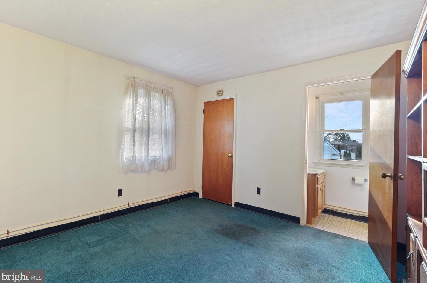 61 Franklin St, Yoe PA  17313-9569 exterior