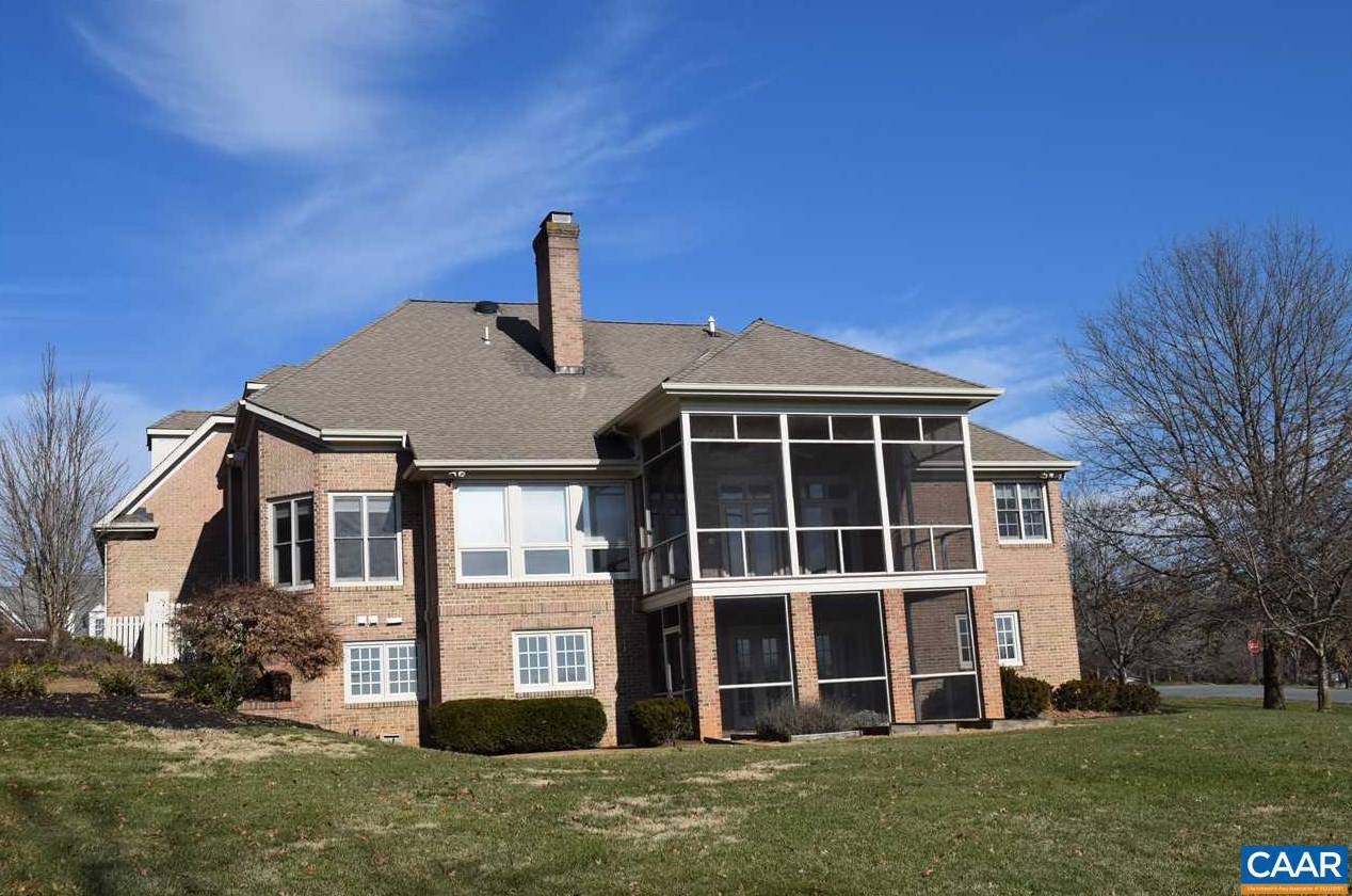 3293 Sandown Park Rd, Keswick VA 22947-2733 exterior