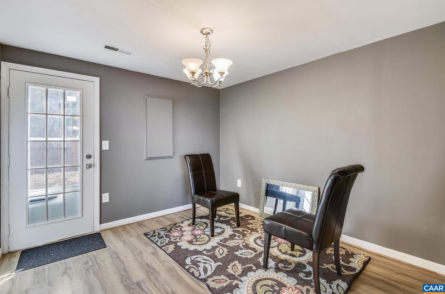 53 Quincy Ct, Dulles VA  20165-5755 exterior