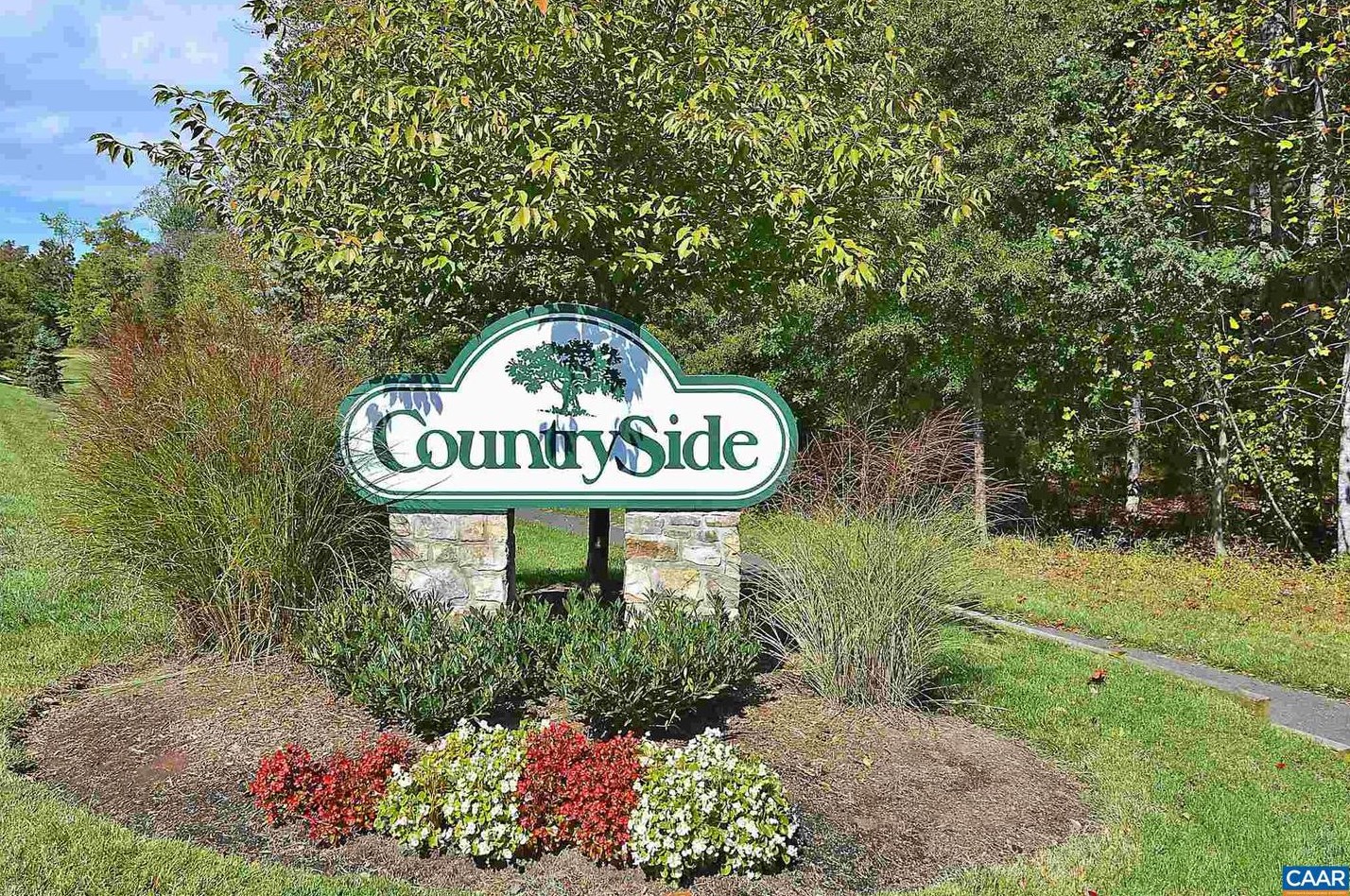 53 Quincy Ct, Dulles VA  20165-5755 exterior