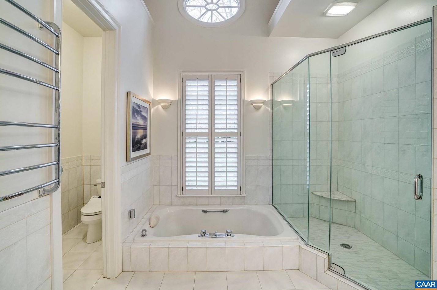 3067 Darby Rd, Keswick VA 22947-2730 exterior