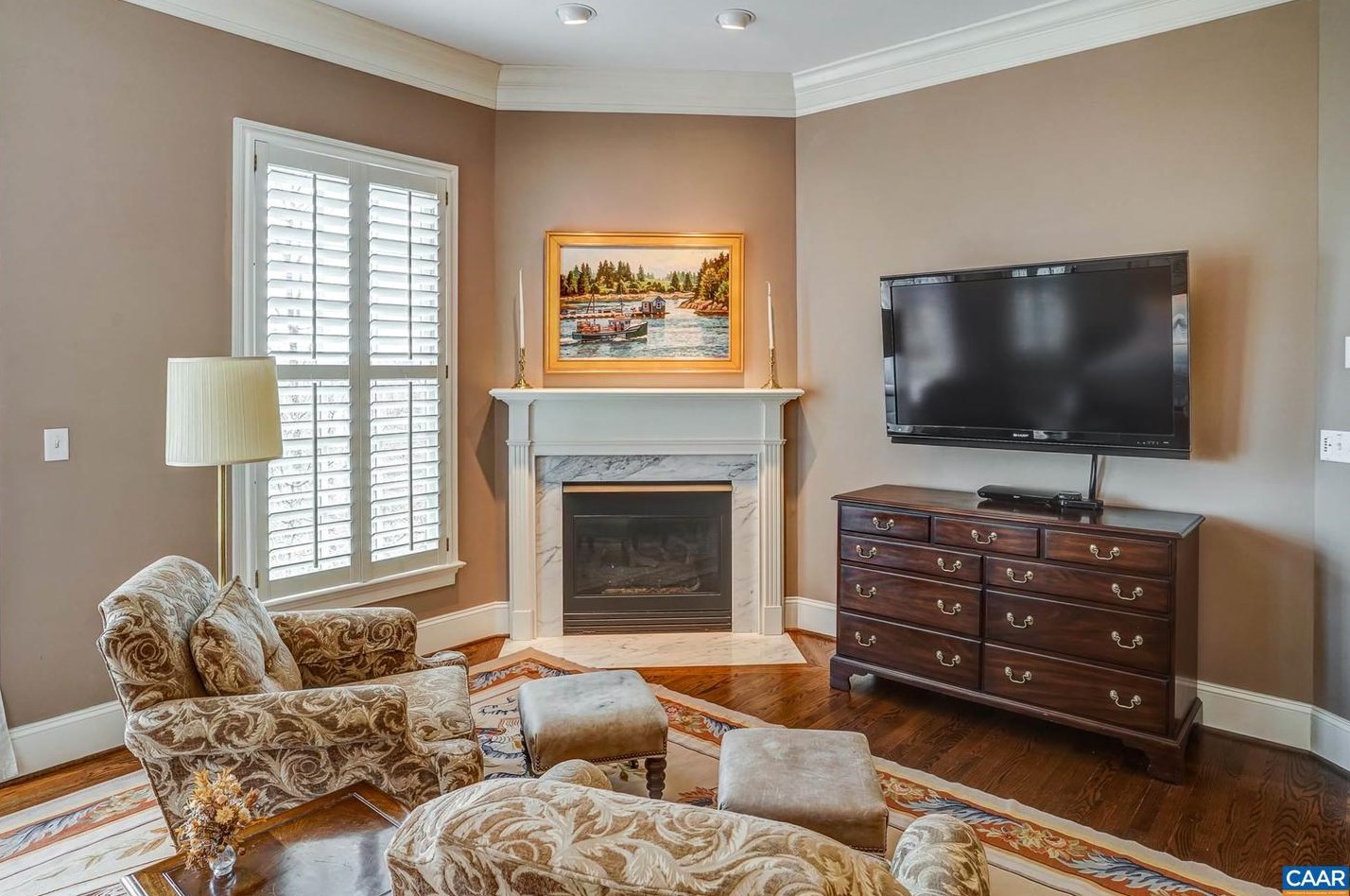 3067 Darby Rd, Keswick VA 22947-2730 exterior