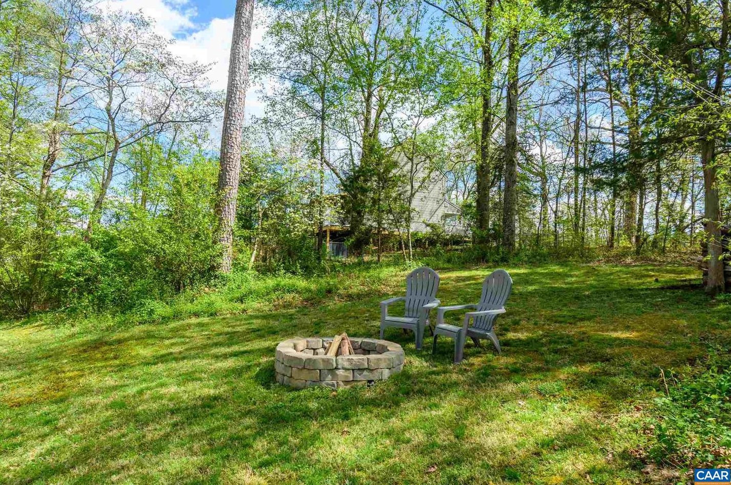 322 Daffodil Rd, Ruckersville VA  22968-2462 exterior