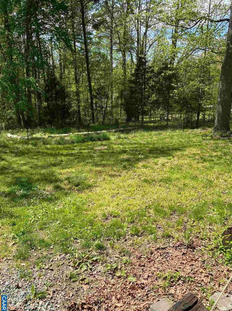 343 Goldenrod Rd, Ruckersville VA  22968-2051 exterior