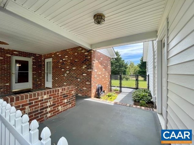 9960 Dyke Rd, Stanardsville VA  22973-3413 exterior