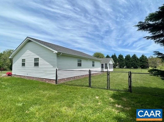 9960 Dyke Rd, Stanardsville VA  22973-3413 exterior