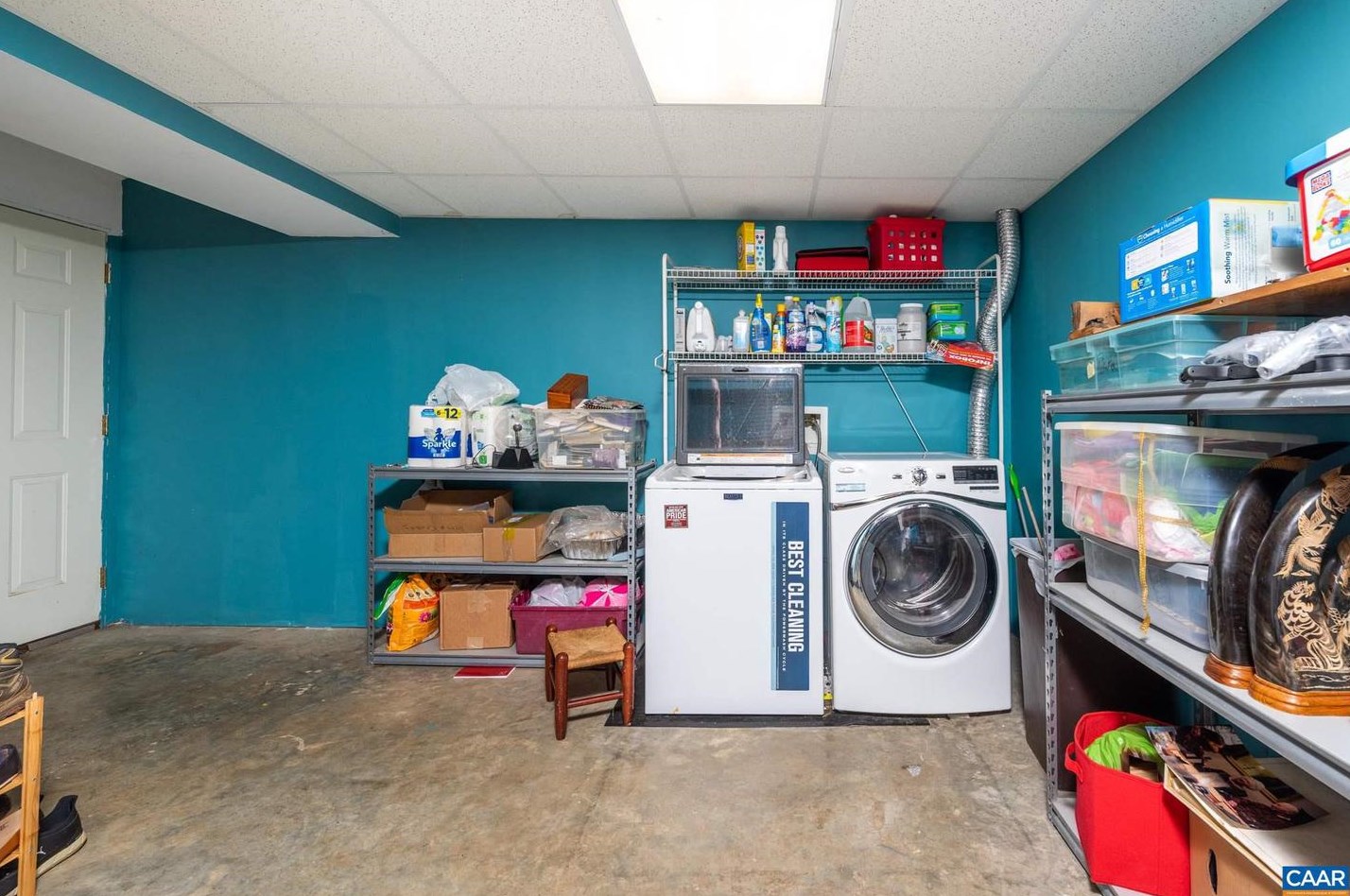 59 Oak Terrace Dr, Ruckersville VA  22968-3439 exterior