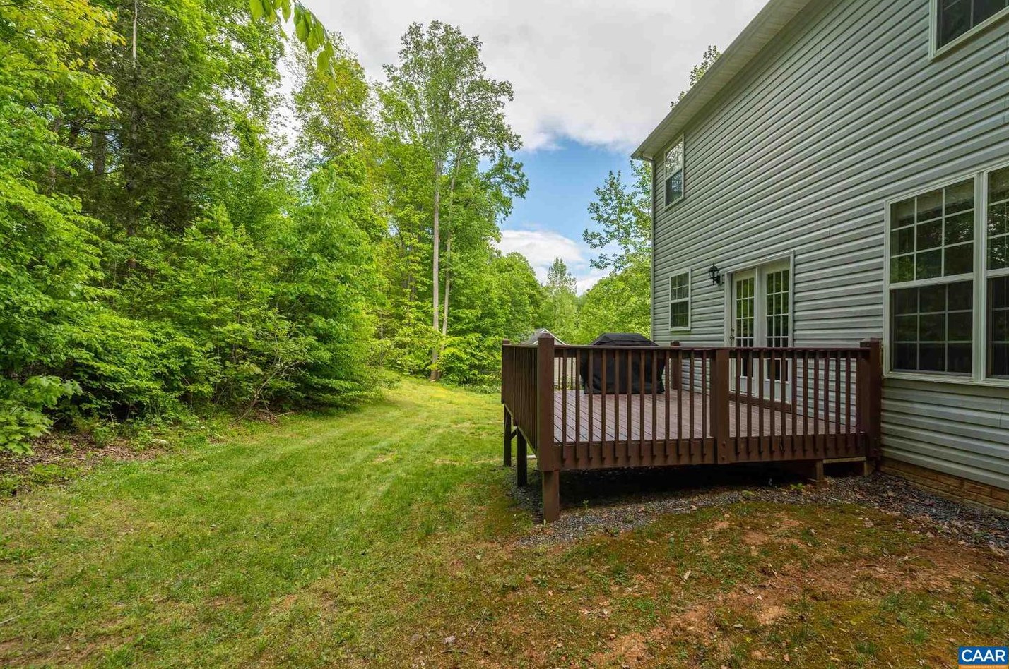 59 Oak Terrace Dr, Ruckersville VA  22968-3439 exterior