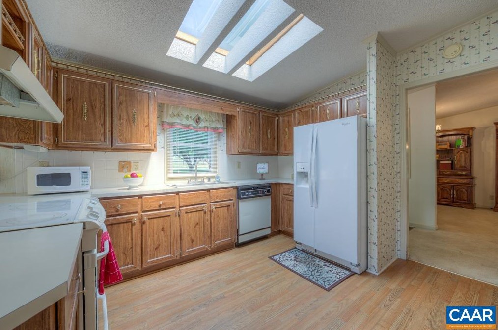 11 Gladiola Rd, Ruckersville VA  22968-2515 exterior