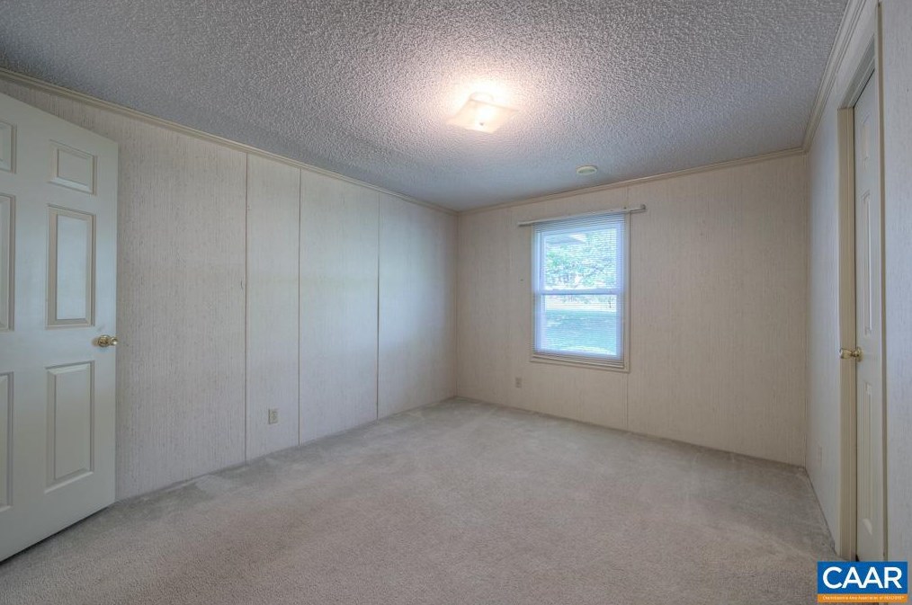 11 Gladiola Rd, Ruckersville VA  22968-2515 exterior