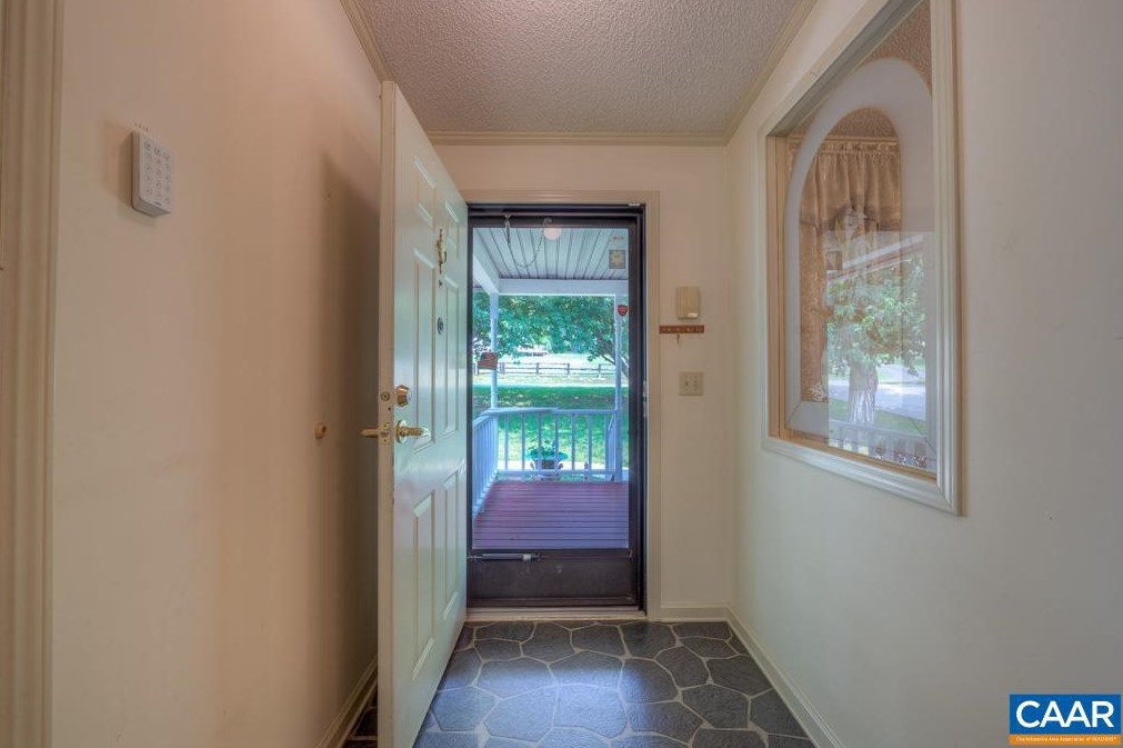 11 Gladiola Rd, Ruckersville VA  22968-2515 exterior