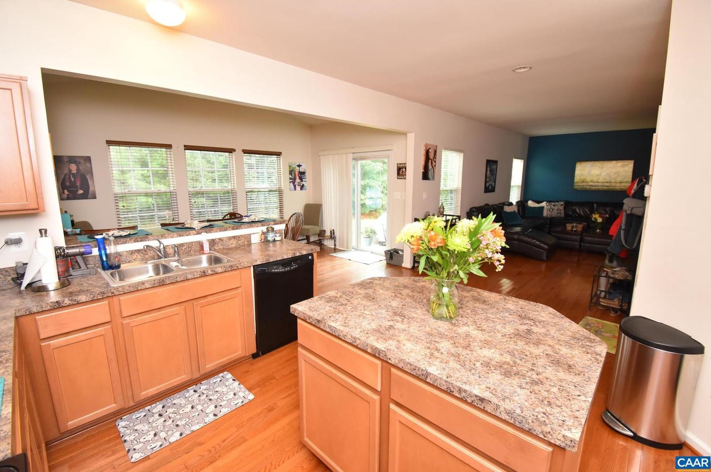 279 Larchmont Cir, Ruckersville VA  22968-3235 exterior