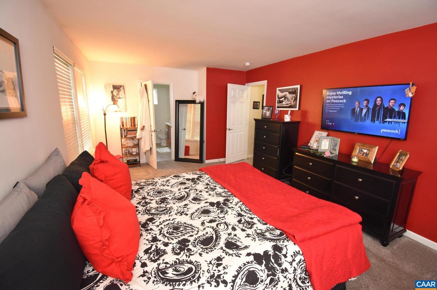 279 Larchmont Cir, Ruckersville VA  22968-3235 exterior