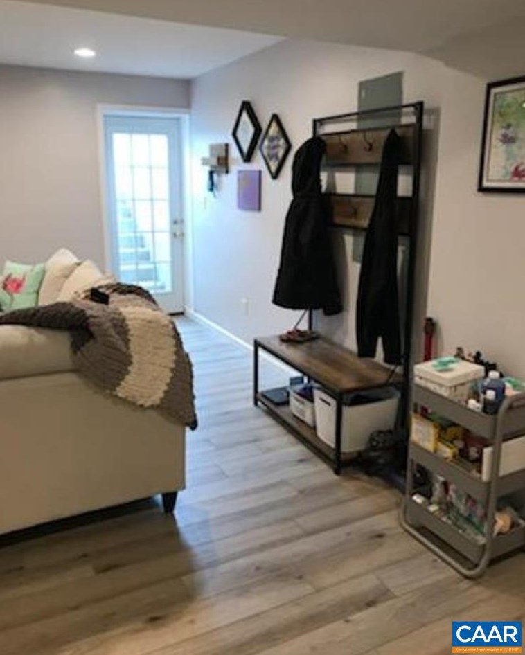 279 Larchmont Cir, Ruckersville VA  22968-3235 exterior