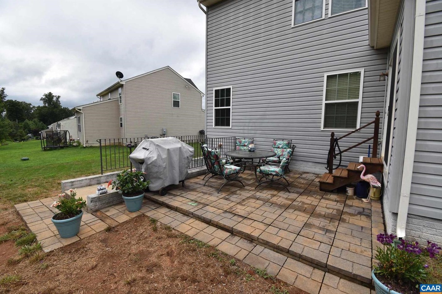 279 Larchmont Cir, Ruckersville VA  22968-3235 exterior