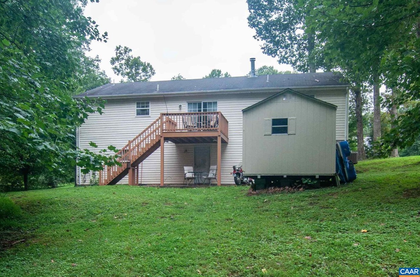 46 Oak Terrace Dr, Ruckersville VA  22968-3439 exterior