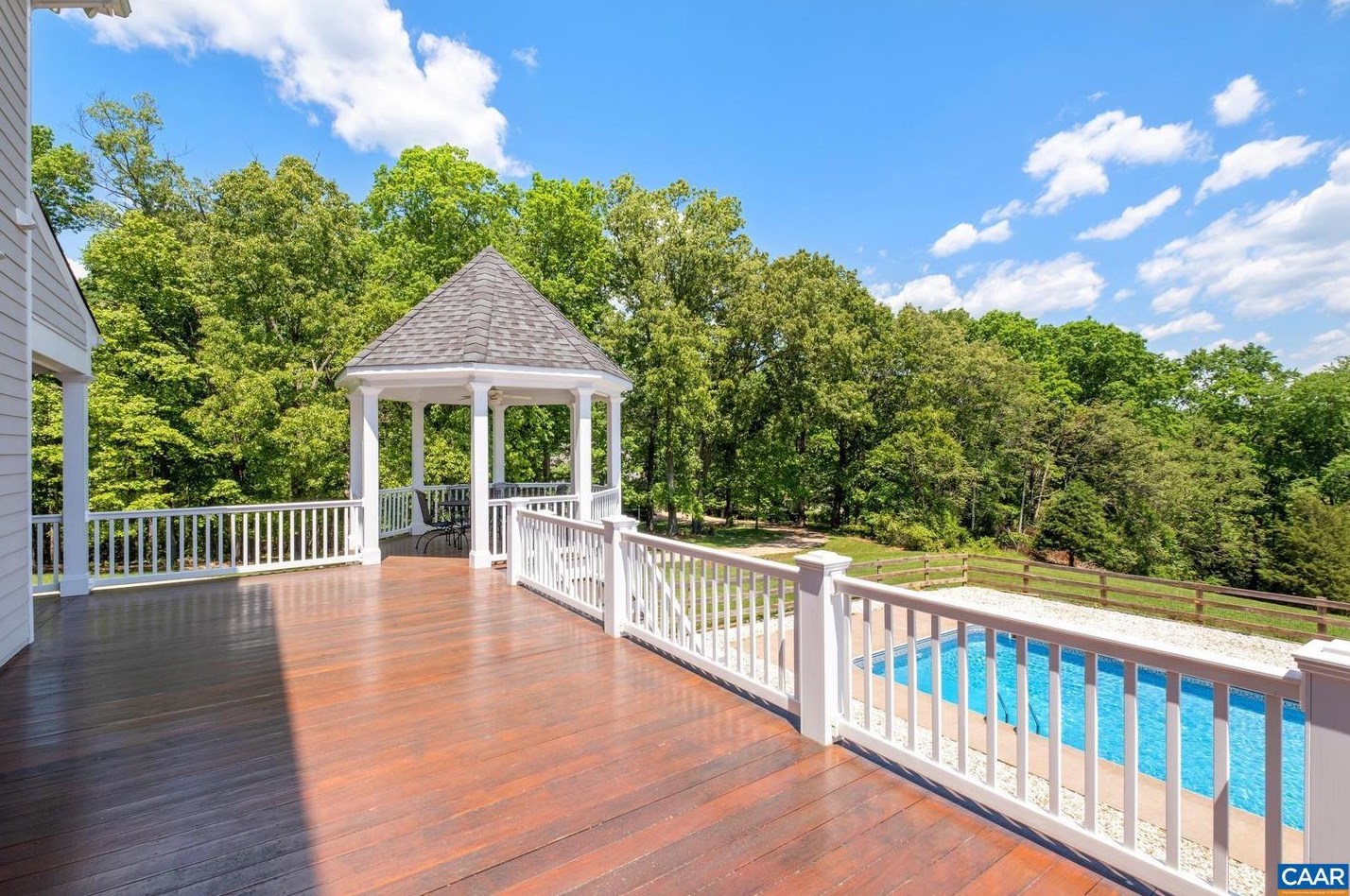 4515 Mockernut Ln, Earlysville, VA 22936