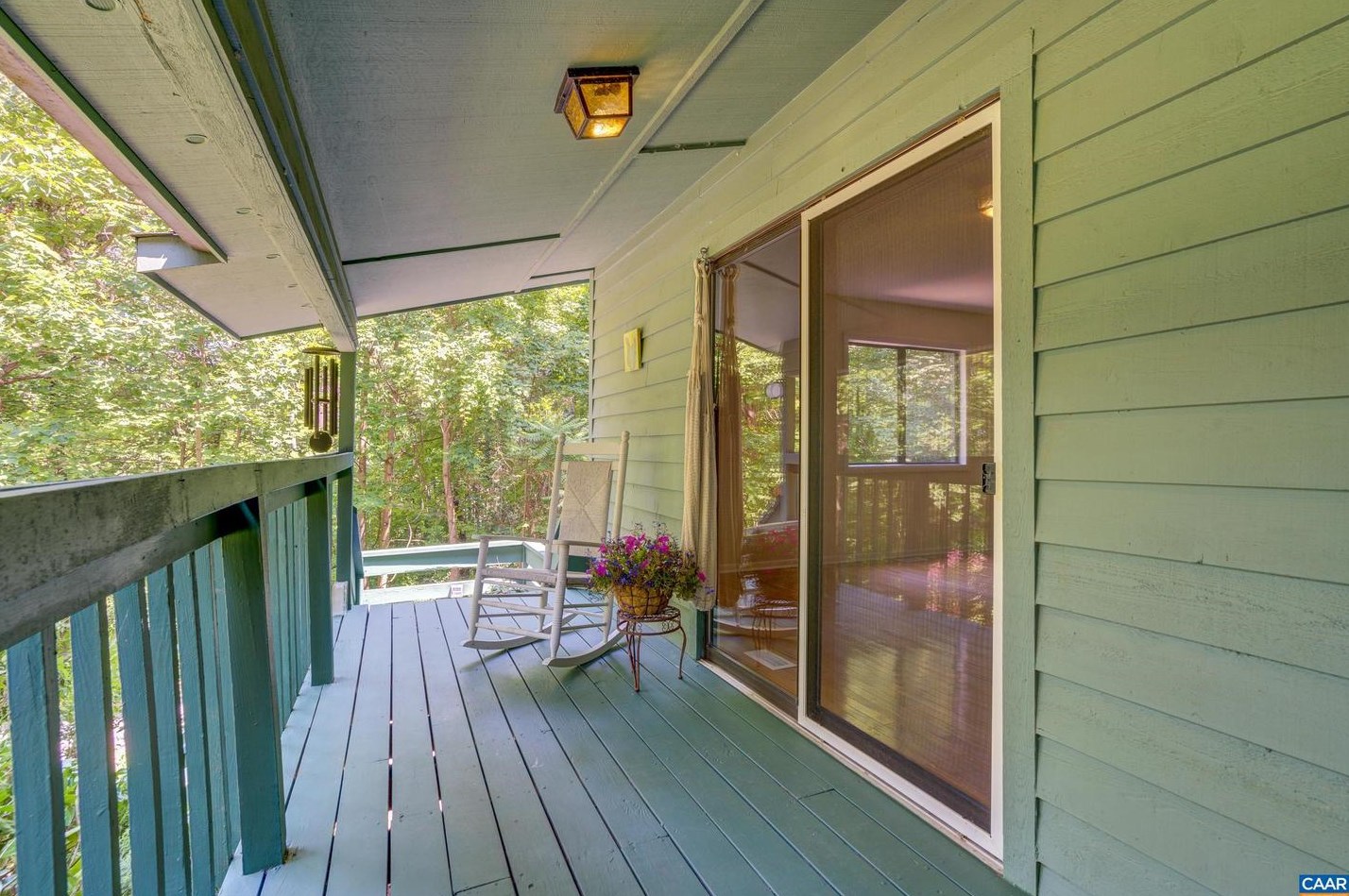 111 Farmview Rd, Stanardsville, VA 22973