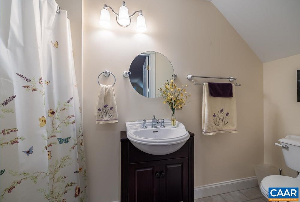 283 London Ct, Ruckersville VA  22968-3362 exterior