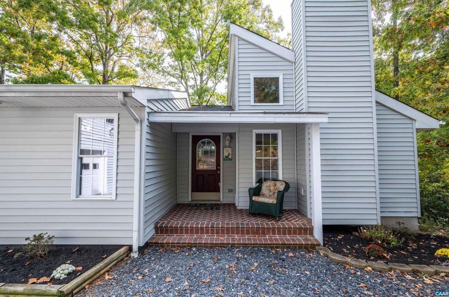13 Piedmont Ln, Bybee, VA 22963