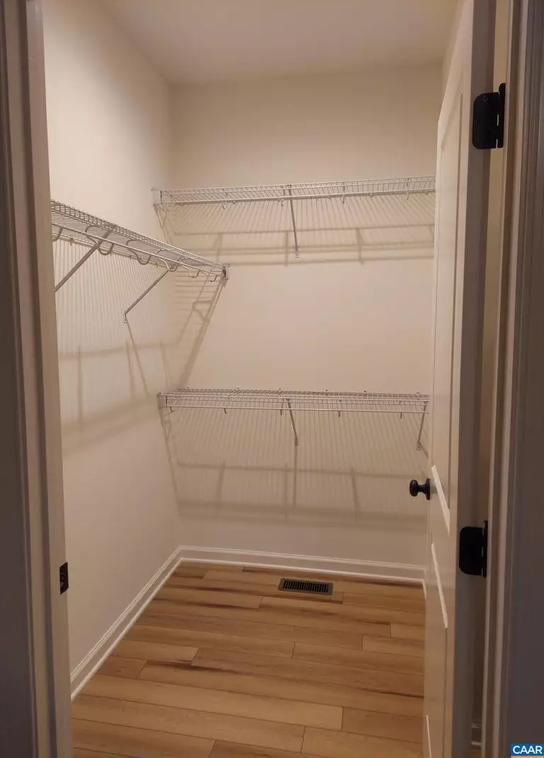 224 Barrington Dr, Stanardsville VA  22973 exterior