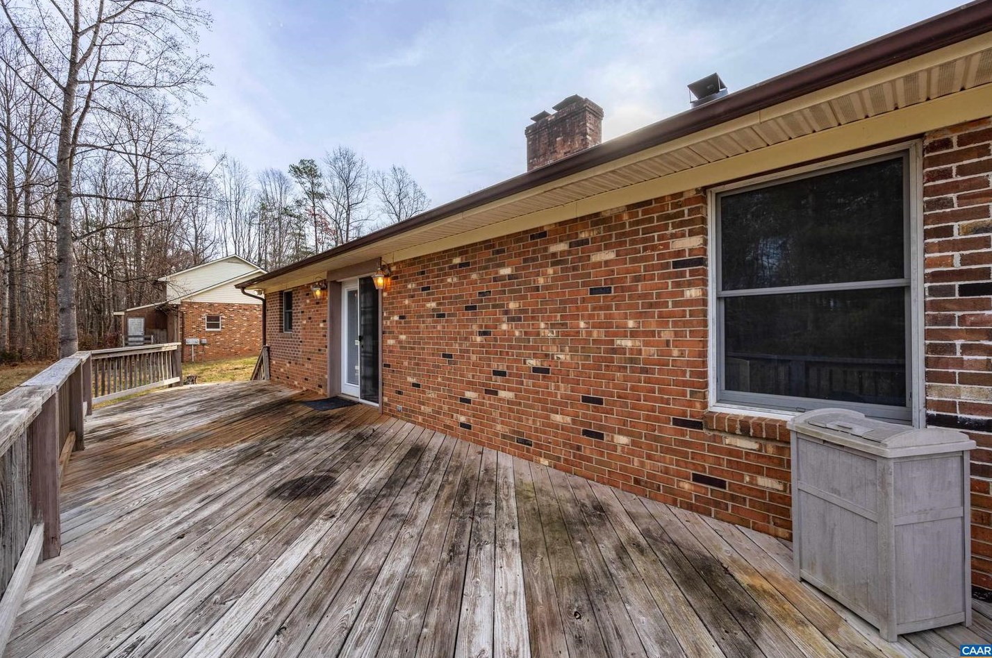 967 Fredericksburg Rd, Ruckersville VA  22968-2132 exterior