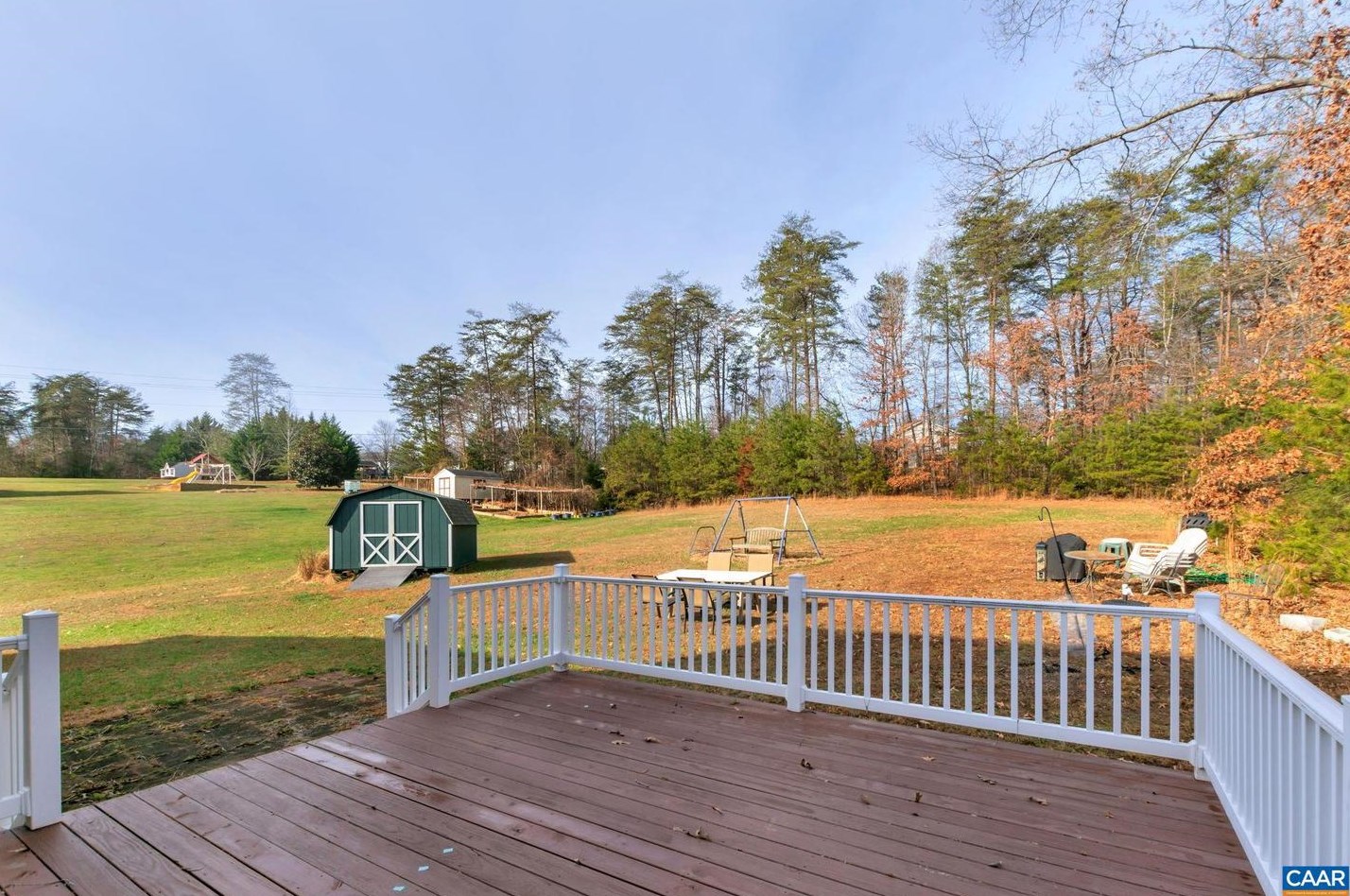 150 Angie Pl, Ruckersville VA  22968-3552 exterior