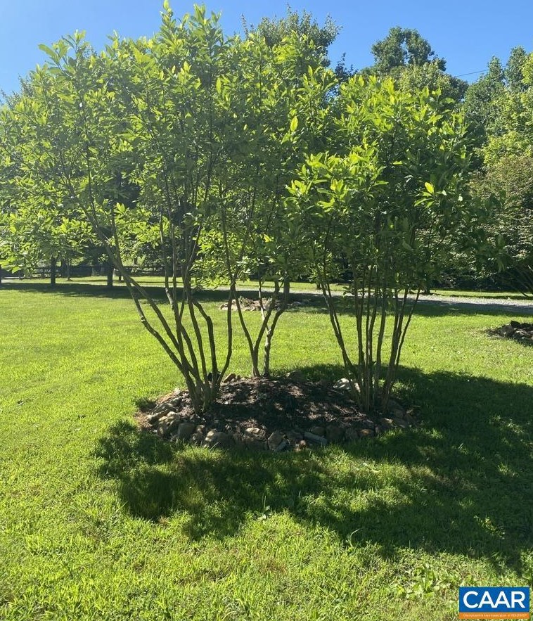 9663 Dyke Rd, Stanardsville VA  22973-3412 exterior