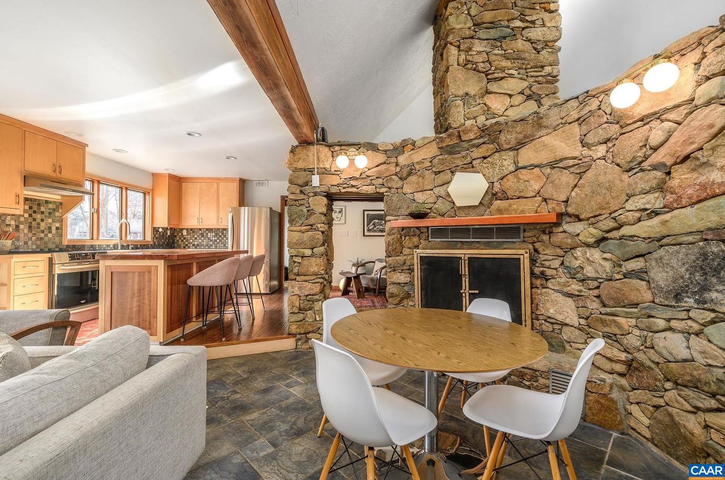 9663 Dyke Rd, Stanardsville VA  22973-3412 exterior