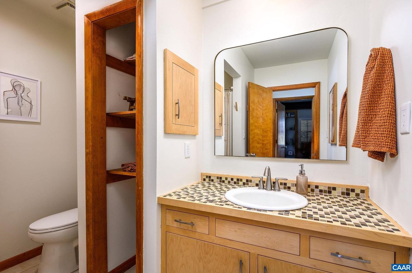 9663 Dyke Rd, Stanardsville VA  22973-3412 exterior