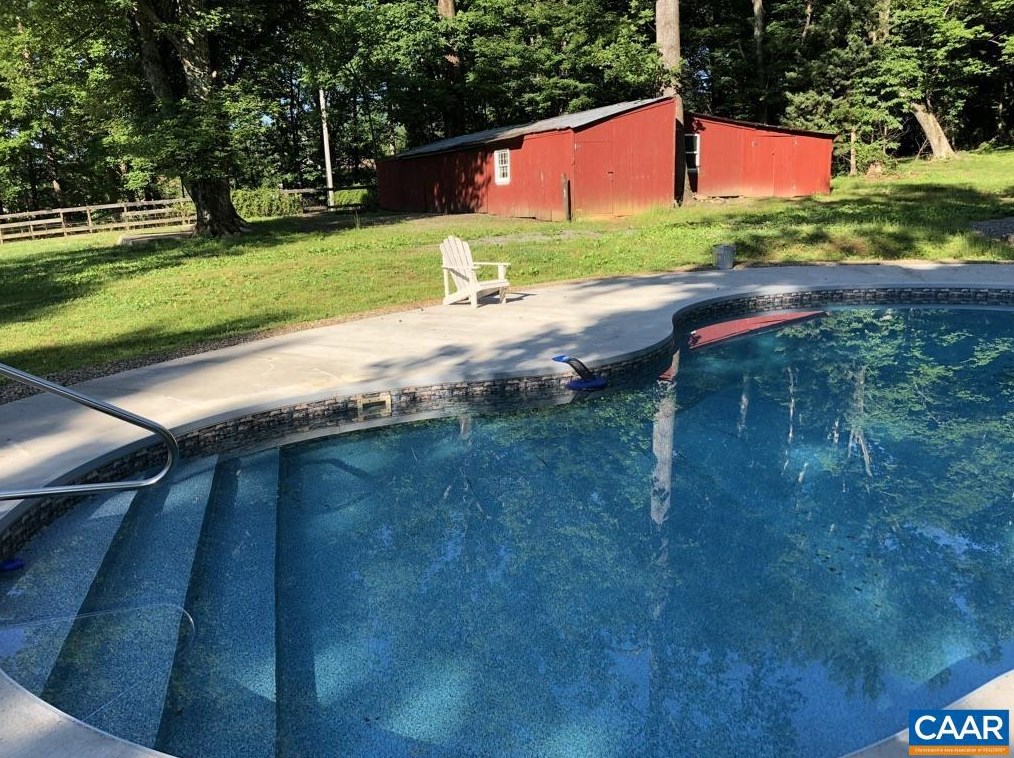 9663 Dyke Rd, Stanardsville VA  22973-3412 exterior