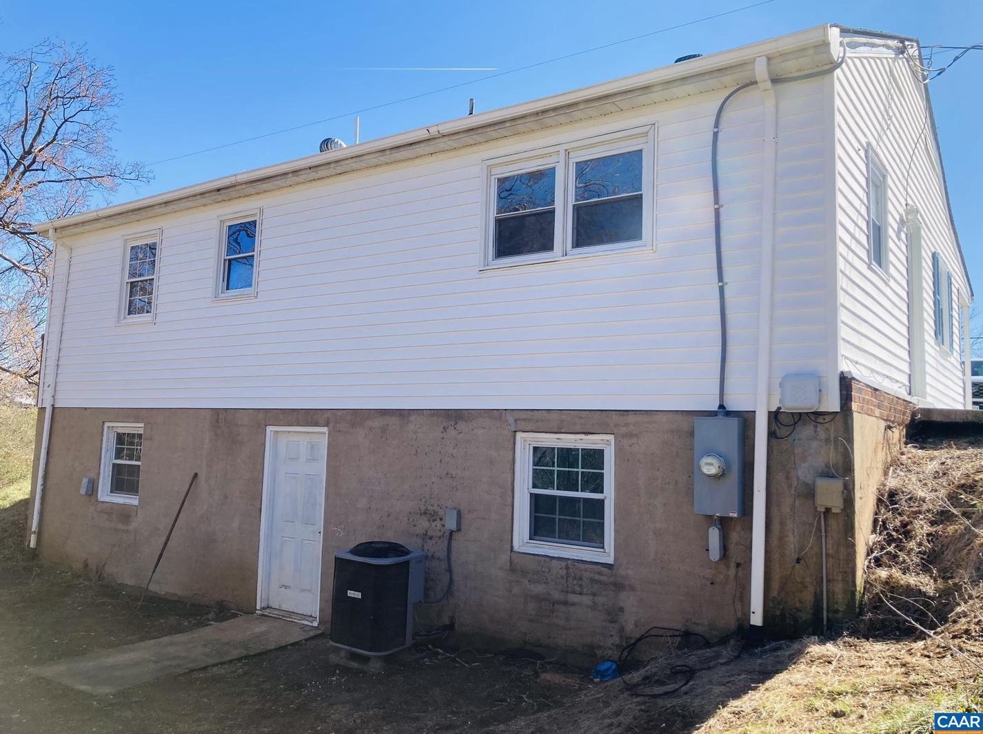 14701 Spotswood Trl, Ruckersville VA  22968-3075 exterior