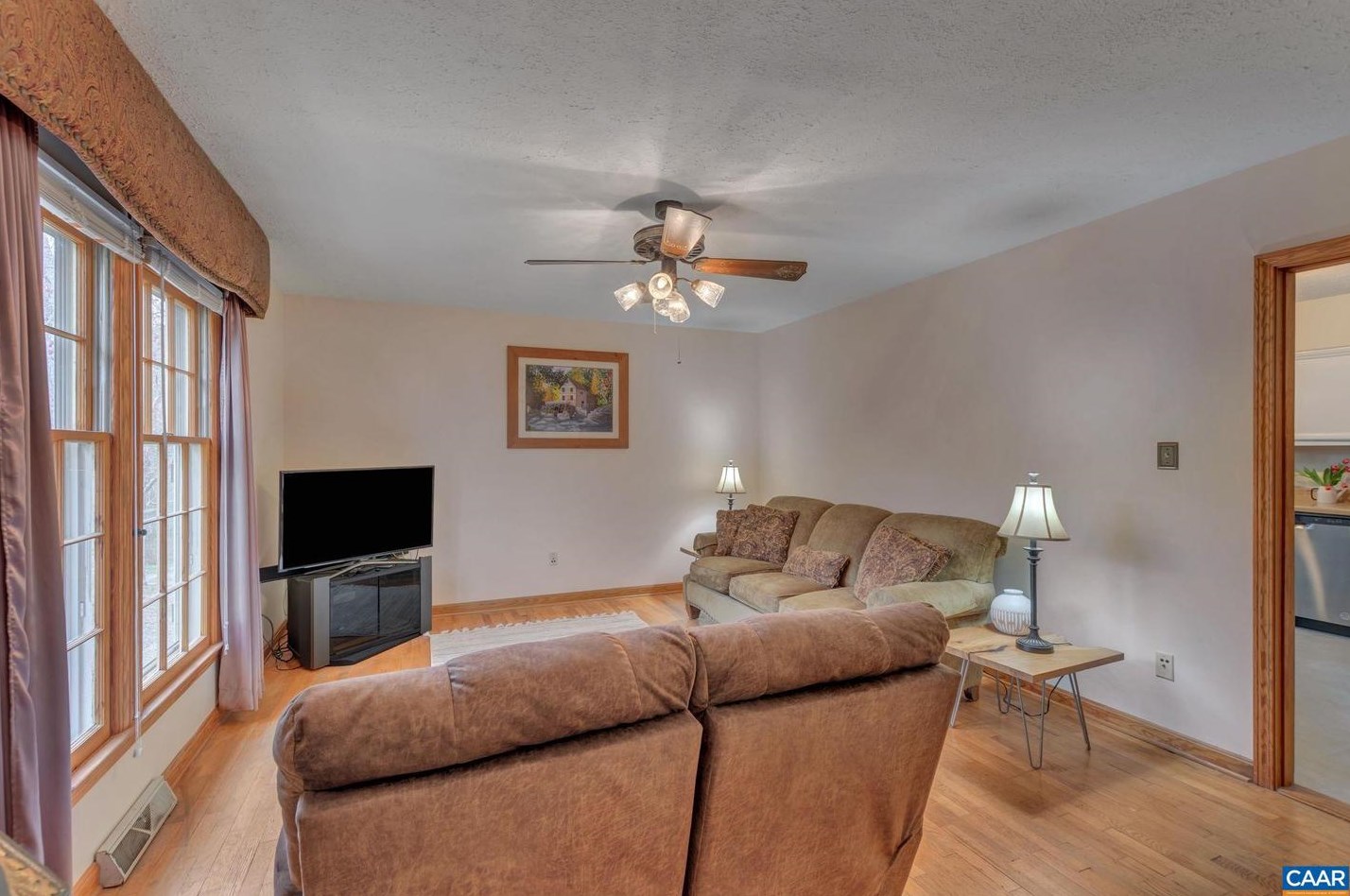 262 Mohican Trl, Ruckersville VA  22968-3437 exterior