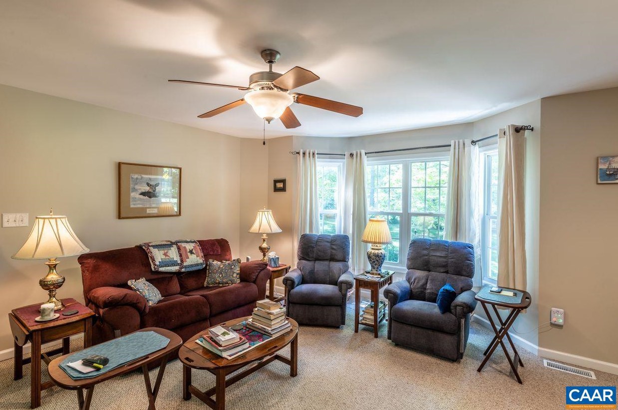 12 Seminole Trail, Bybee, VA 22963