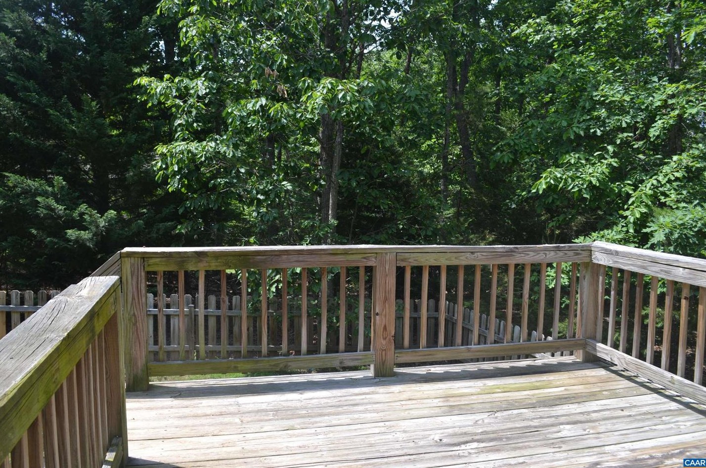 34 Marwood Dr, Bybee VA  22963-2814 exterior