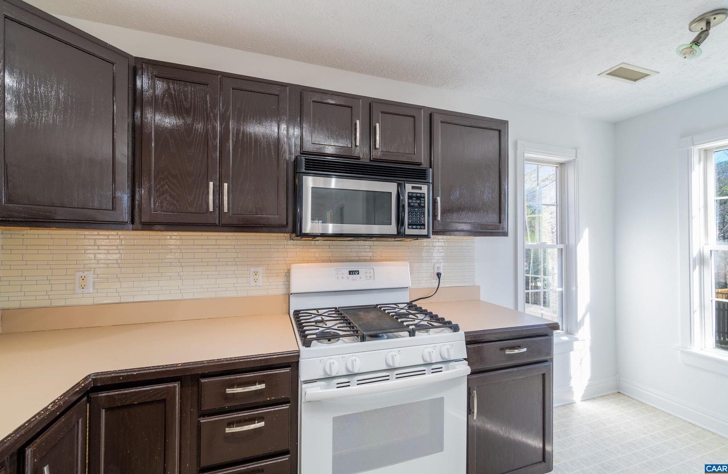 22 Lafayette Dr, Bybee VA  22963-2932 exterior