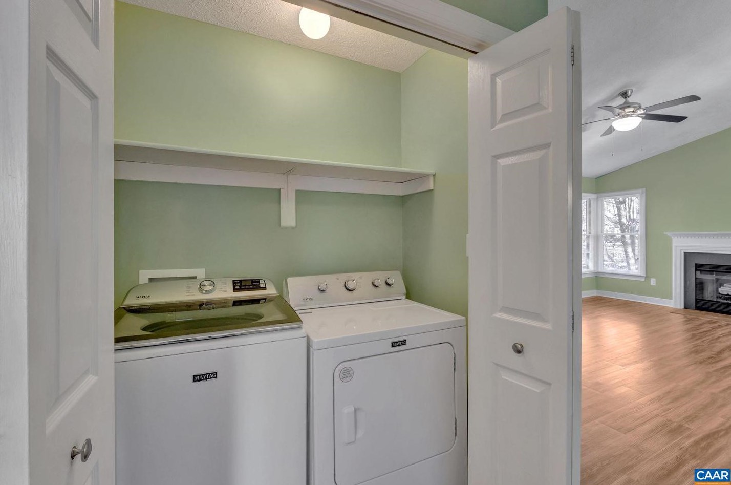 9 Bearwood Dr, Bybee VA  22963-2842 exterior