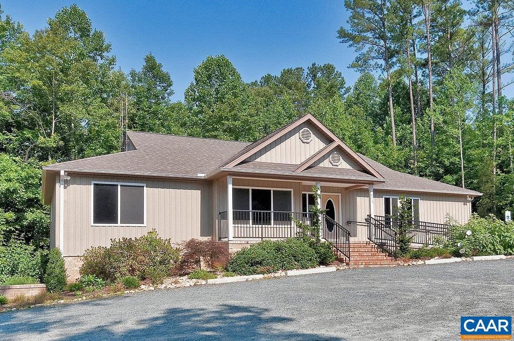 9 Bearwood Dr, Bybee VA  22963-2842 exterior