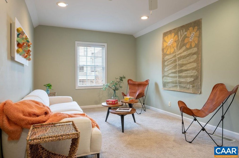 103 Burnet St, Charlottesville VA  22902-5502 exterior