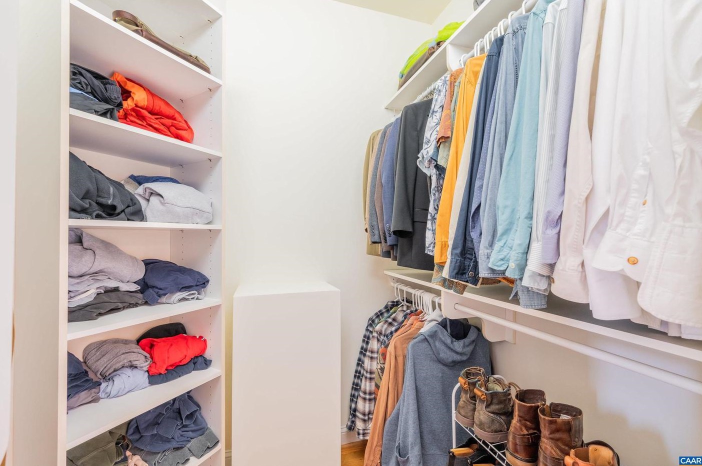 3524 Glasgow Ln, Keswick VA  22947-2748 exterior