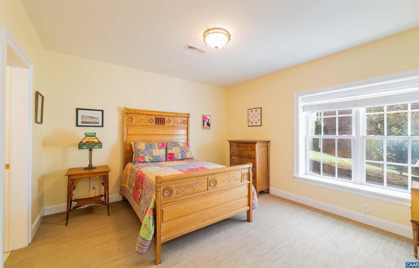 3524 Glasgow Ln, Keswick VA  22947-2748 exterior